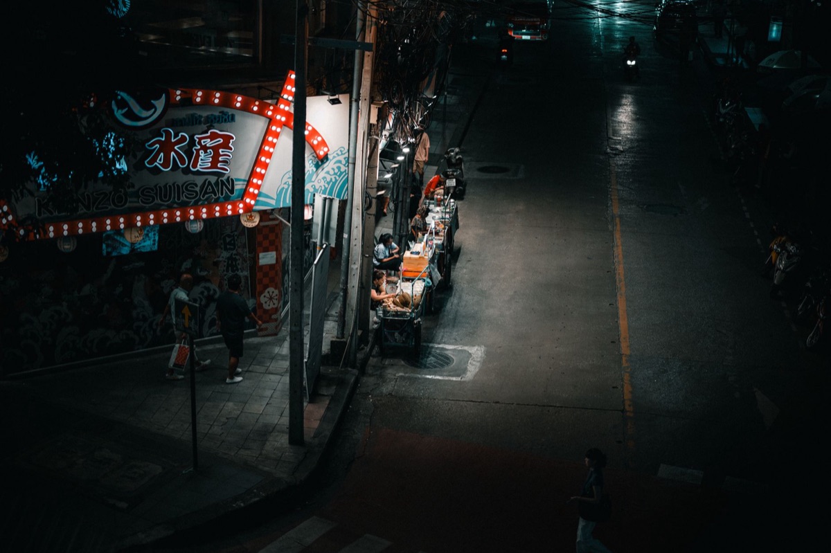 Marché thaï des vendeurs de rue